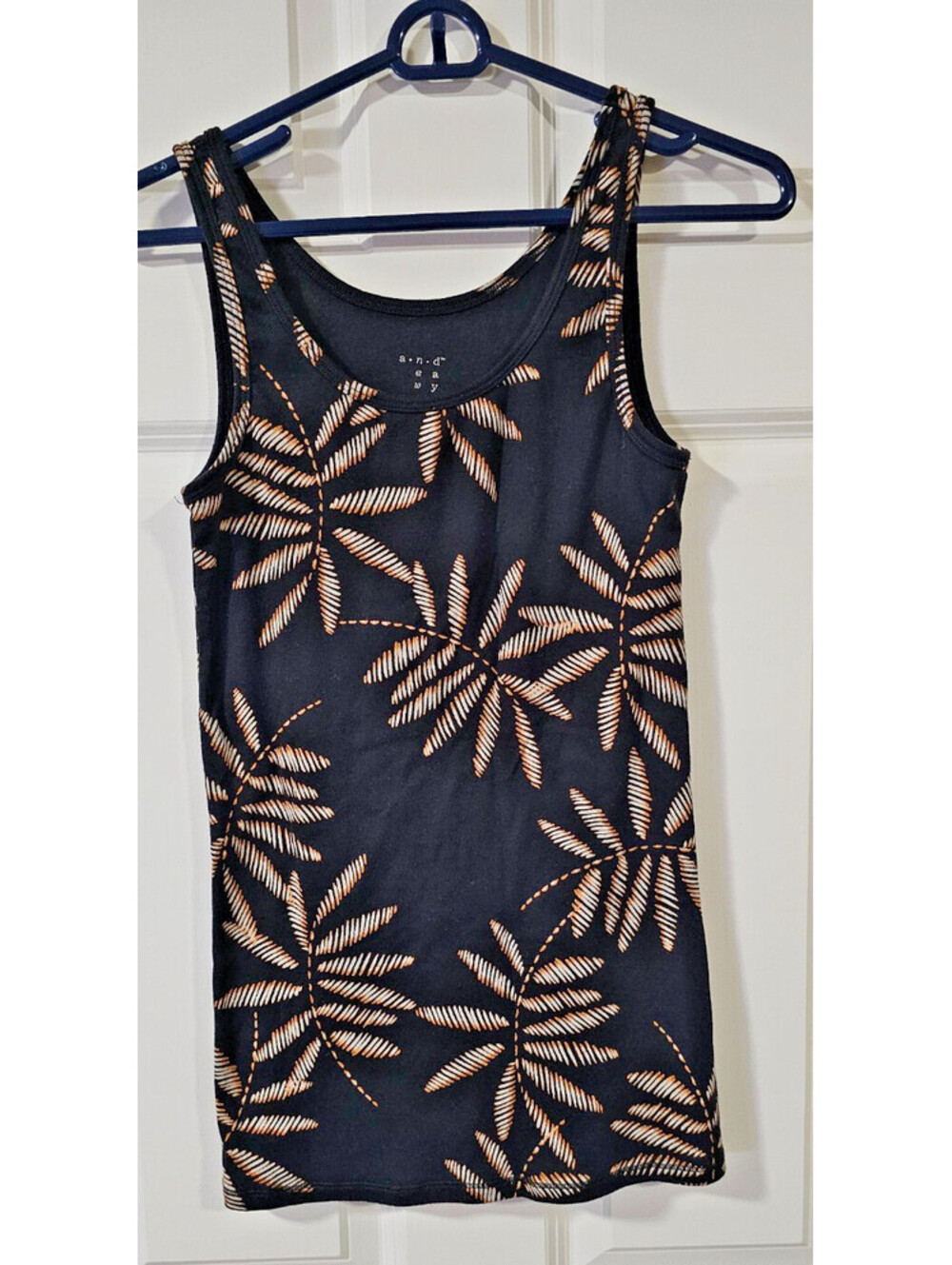 A New Day Black Tan Tropical Leaves Slim Tank Top Women's Size L